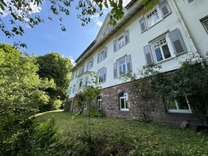 denkmalgeschütze Villa in Bad Herrenalb zum Verkauf