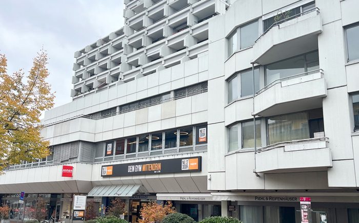33 Gewerbeeinheiten und öffentliche Stellplätze in Köln Rodenkirchen zu verkaufen