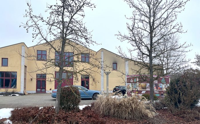 großzügige, substanzstarke Produktionsimmobilie in klassischer fränkischer Weinbaulage 