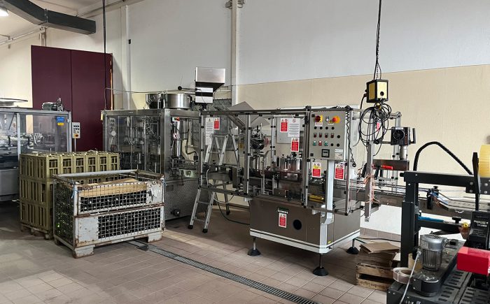 großzügige, substanzstarke Produktionsimmobilie in klassischer fränkischer Weinbaulage 