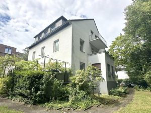 Investment - aufgeteiltes Mehrfamilienhaus in Köln Marienburg